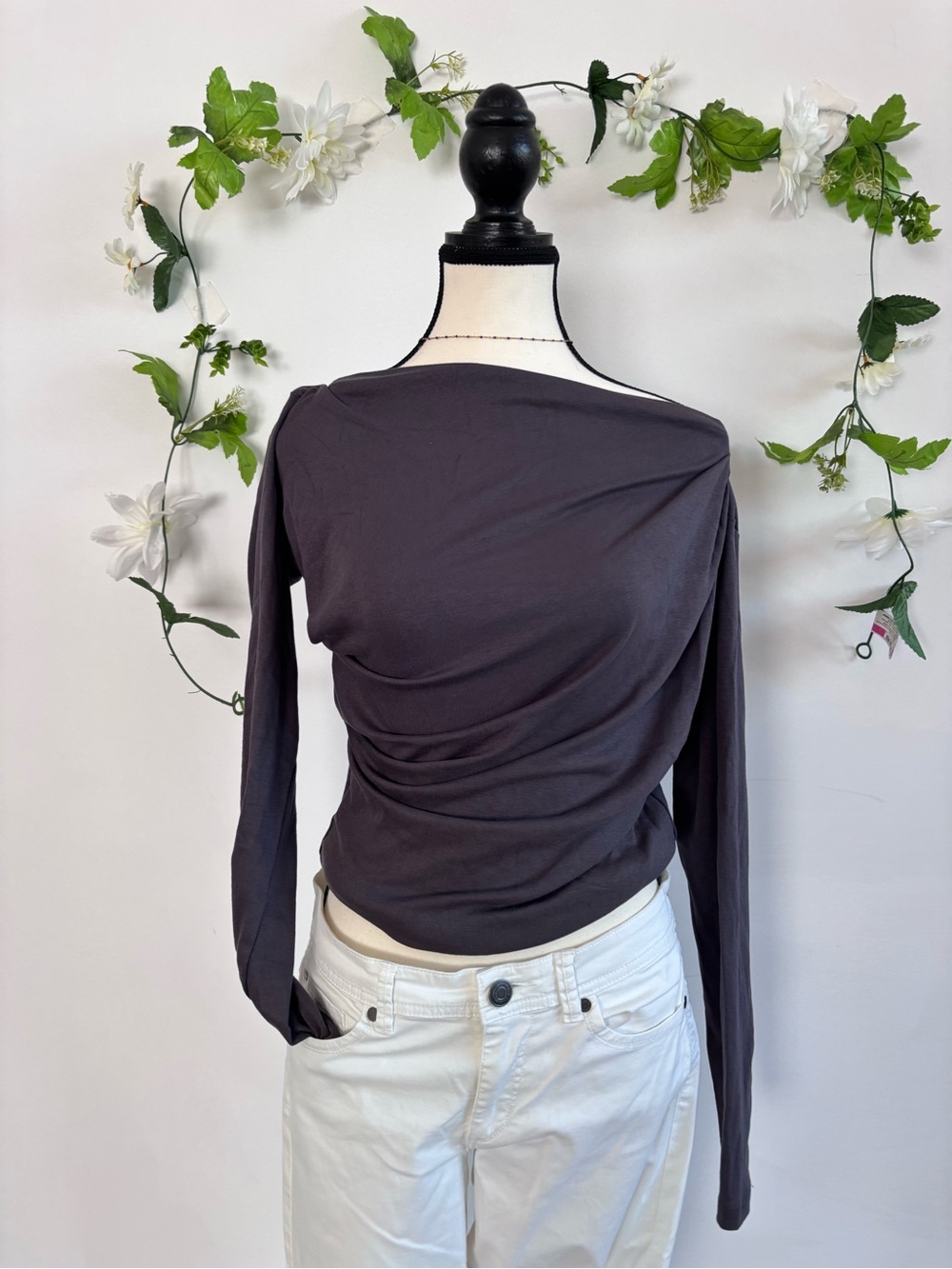 Women’s Draped Long-Sleeve Off the shoulder Top Charcoal Black